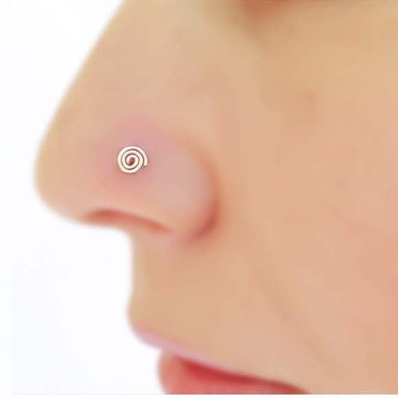 Boho nose stud - spiral shaped - Picture 2 of 8